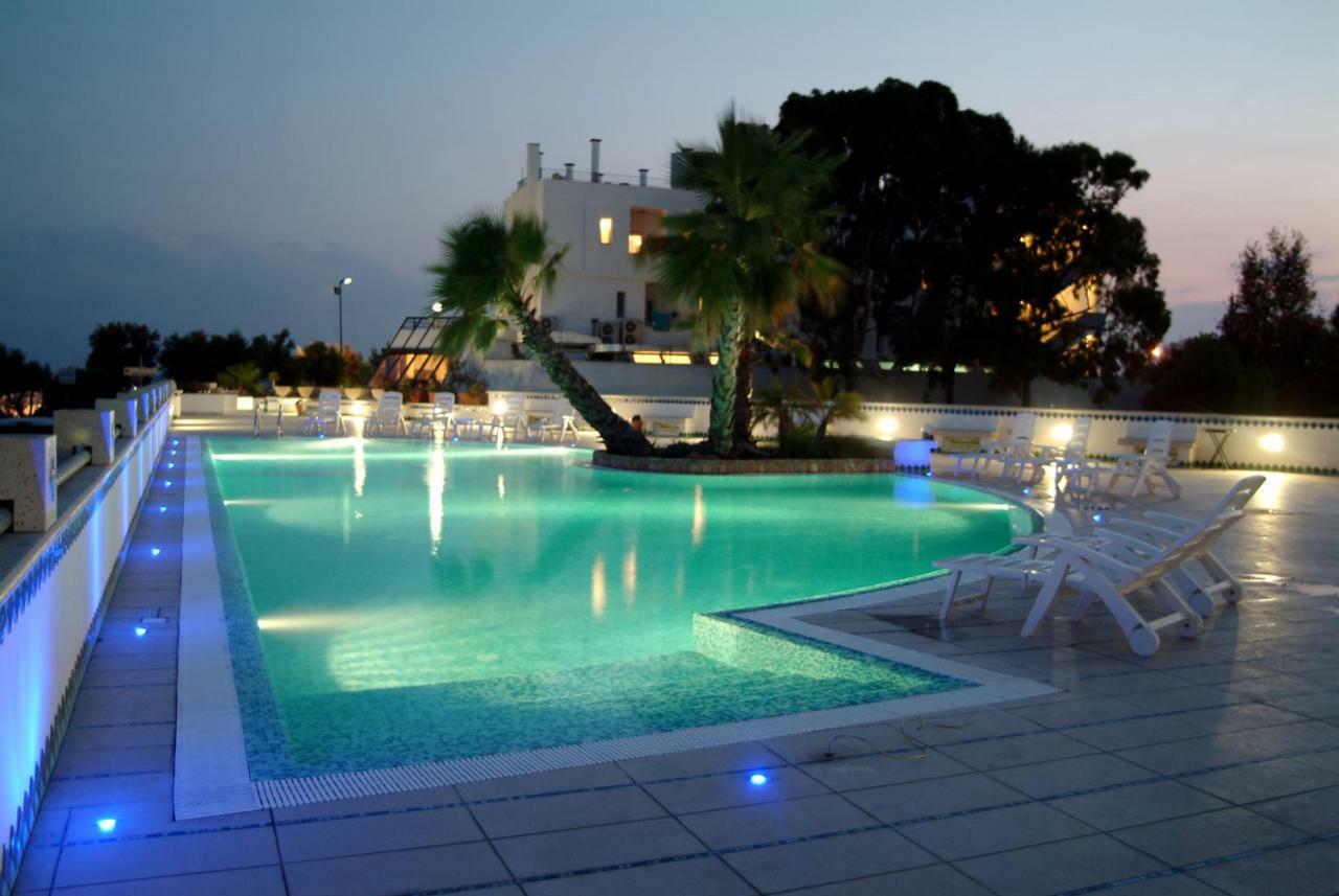 Hyencos Hotel Callyon Torre San Giovanni Exterior foto